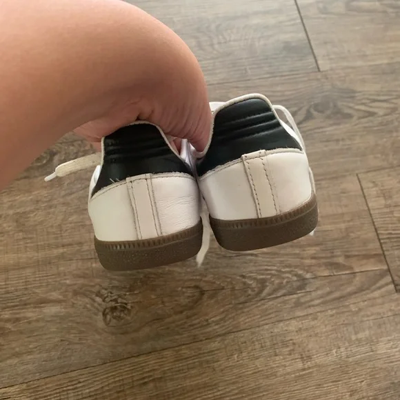 Adidas White and Black Sambas - Picture 4 of 4